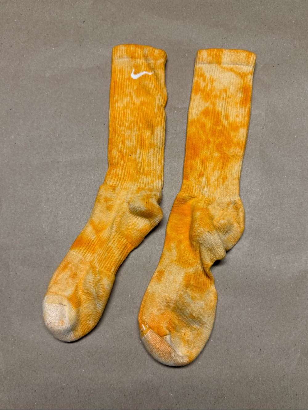 Nike Orange Dri Fit Crew L Large Men’s 8-12 Socks!